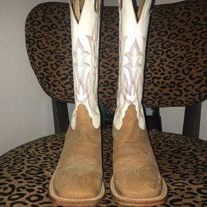 Women’s Tony Lama Boots